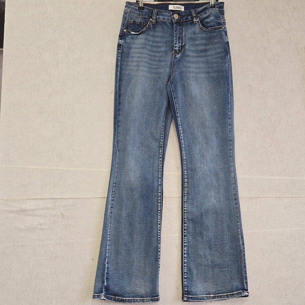 Telepatia Womens High Rise Flare Leg Jeans Medium Wash Blue Size 13/31 B336